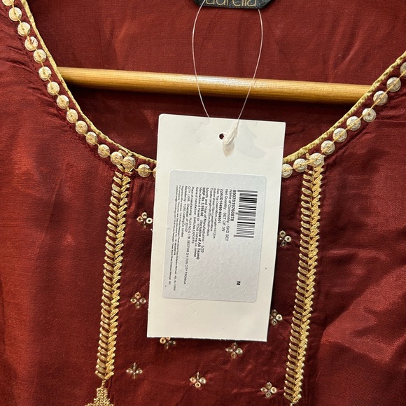 Aurelia 2 piece suit - Picture 7 of 7